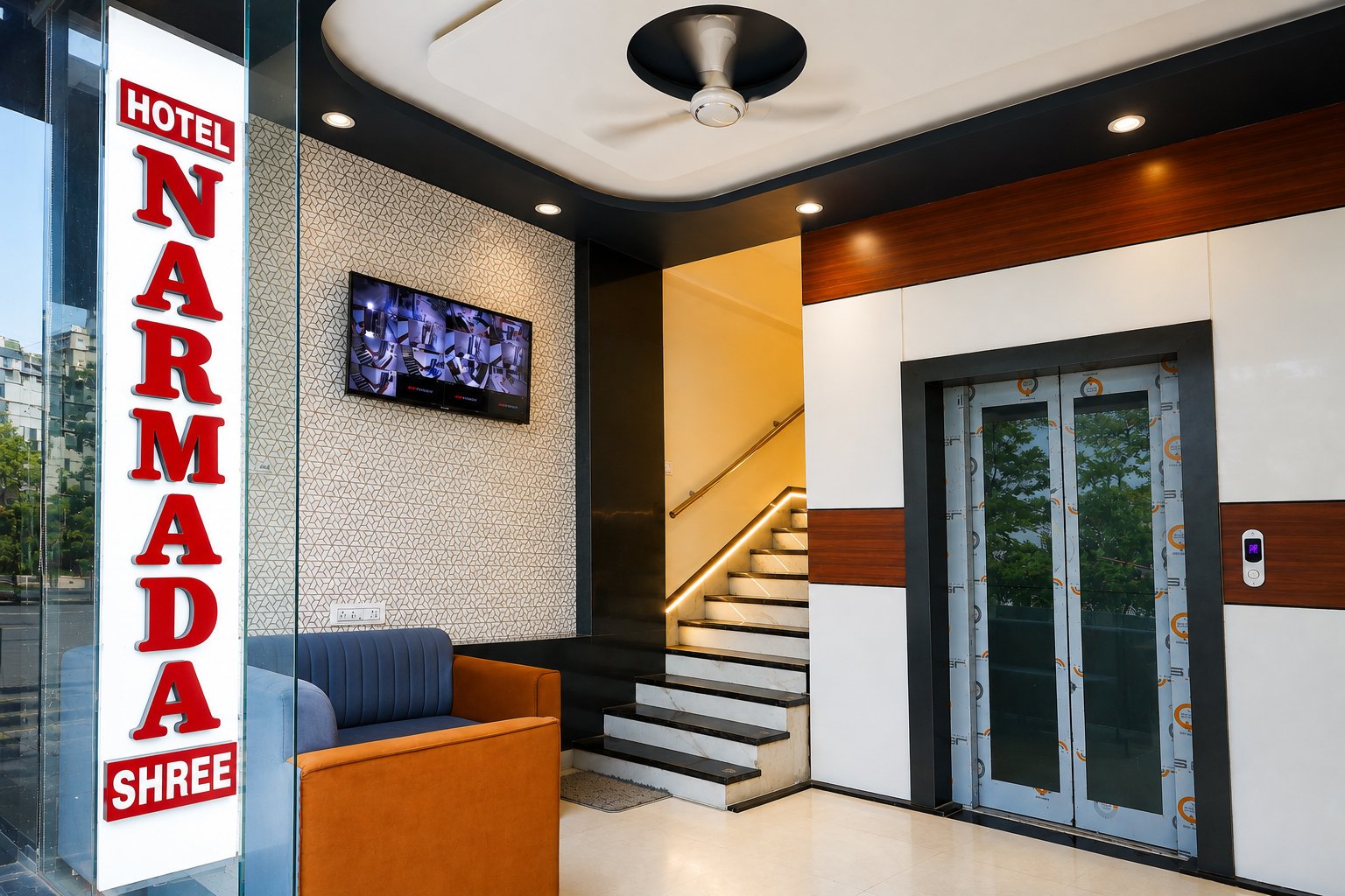 Reception Desk at Hotel Narmada Shree